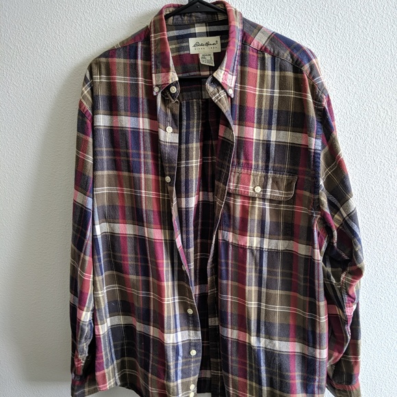 Eddie Bauer Men's Plaid Flannel Button Down Shirt - Picture 2 of 6